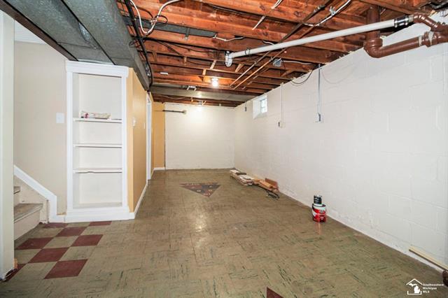 Builiding view eleven for 15792 Oceana, Allen Park, MI. 48101