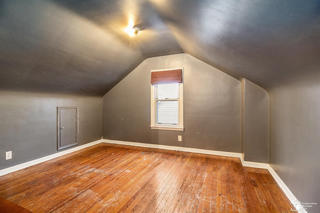 Builiding view ten for 15792 Oceana, Allen Park, MI. 48101