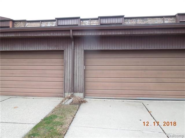 front view for 25070 Sherwood Cir, Southfield, Mi. 48075