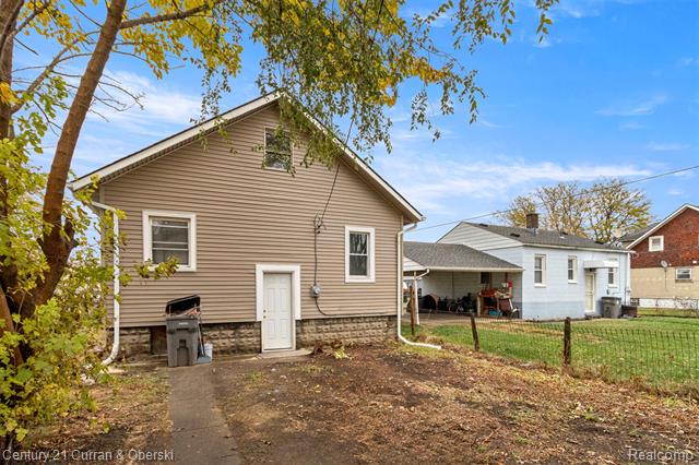 Builiding view forty one for 239 White, Ecorse, MI. 48229