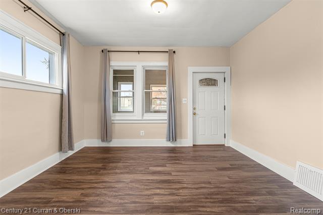 Builiding view four for 239 White, Ecorse, MI. 48229