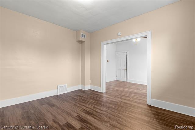 Builiding view six for 239 White, Ecorse, MI. 48229