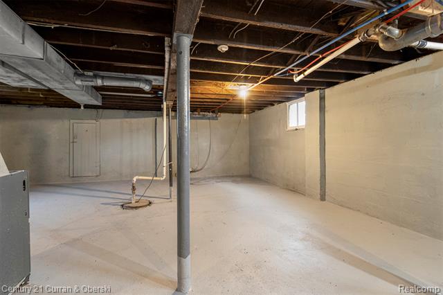 Builiding view thirty five for 239 White, Ecorse, MI. 48229