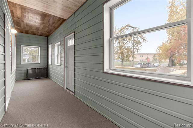 Builiding view thirty one for 239 White, Ecorse, MI. 48229