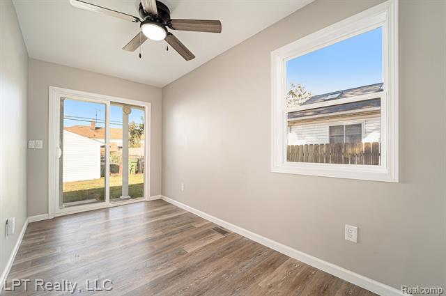 Builiding view eighteen for 16546 Philomene, Allen Park, MI. 48101