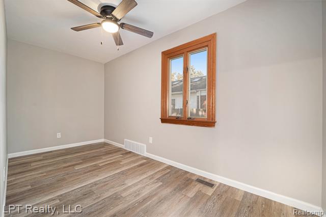 Builiding view twelve for 16546 Philomene, Allen Park, MI. 48101