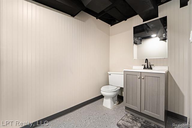 Builiding view twenty five for 16546 Philomene, Allen Park, MI. 48101