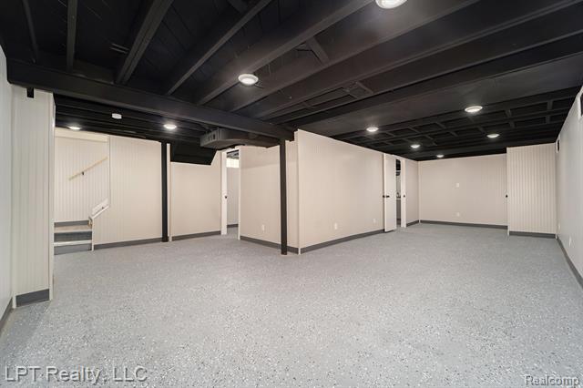 Builiding view twenty three for 16546 Philomene, Allen Park, MI. 48101