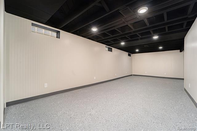 Builiding view twenty two for 16546 Philomene, Allen Park, MI. 48101