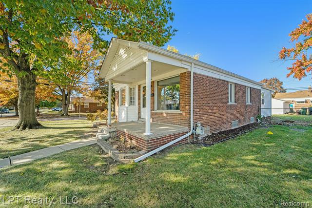 Builiding view two for 16546 Philomene, Allen Park, MI. 48101