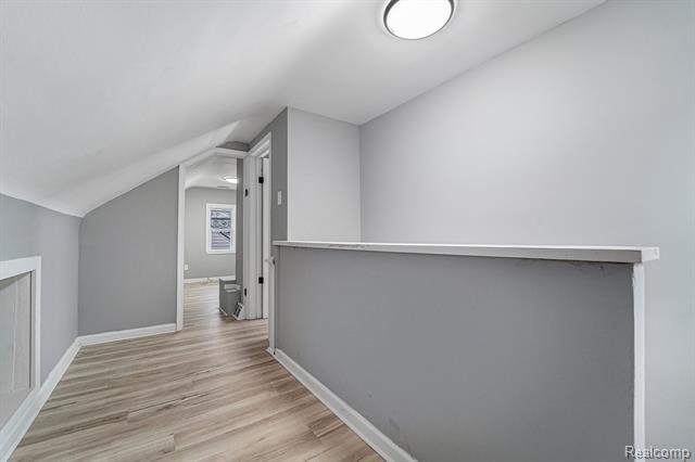 Builiding view fifteen for 20233 Pinecrest, Taylor, MI. 48180