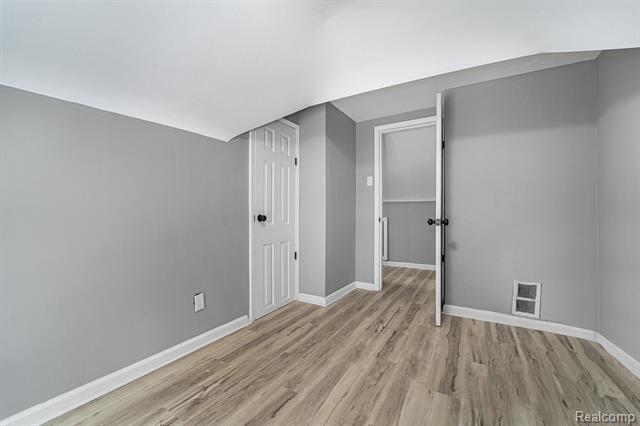 Builiding view nineteen for 20233 Pinecrest, Taylor, MI. 48180