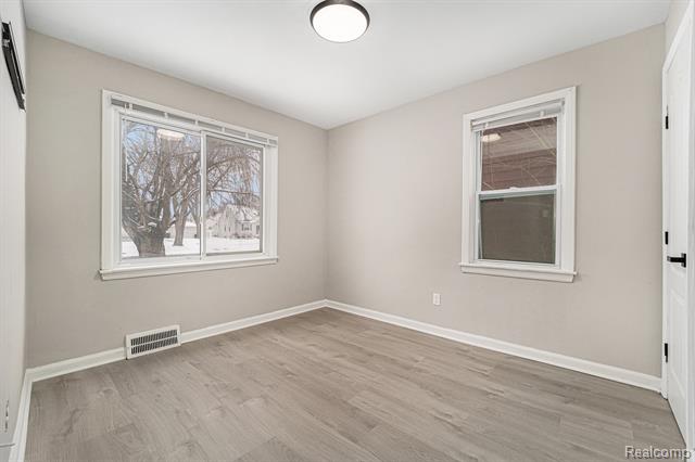 Builiding view thirteen for 20233 Pinecrest, Taylor, MI. 48180