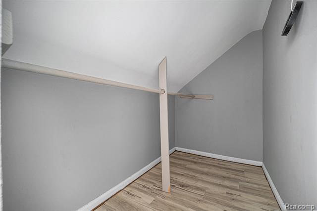 Builiding view twenty for 20233 Pinecrest, Taylor, MI. 48180