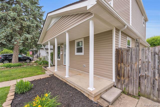 Builiding view five for 6530 Madison, Taylor, MI. 48180