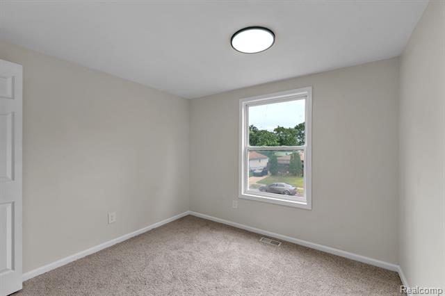 Builiding view twenty two for 6530 Madison, Taylor, MI. 48180