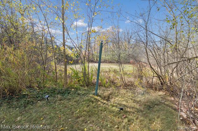 Builiding view forty for 25797 Arcadia, Novi, MI. 48374