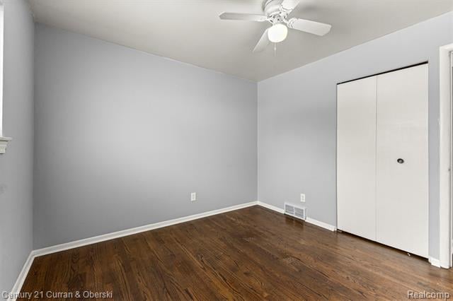 Builiding view eleven for 7140 Elm, Taylor, MI. 48180