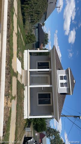 front view for 1370 Garfield, Lincoln Park, Mi. 48146