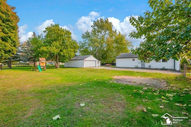 Builiding view eighteen for 6731 Harding, Taylor, MI. 48180