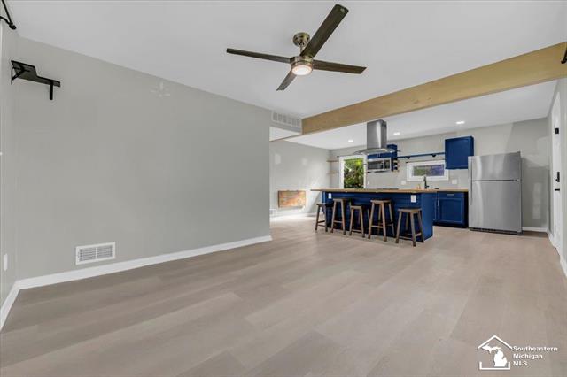 Builiding view four for 6731 Harding, Taylor, MI. 48180