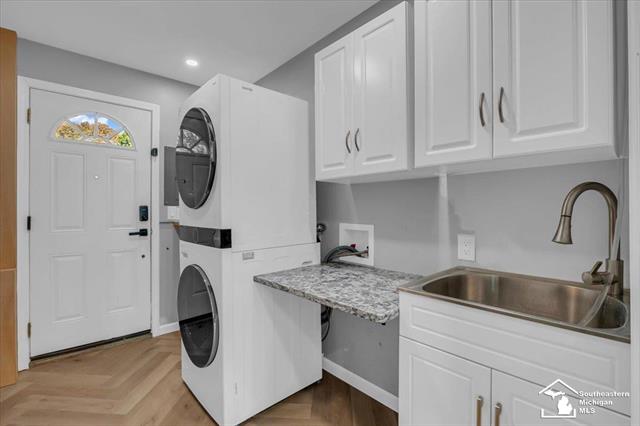 Builiding view sixteen for 6731 Harding, Taylor, MI. 48180