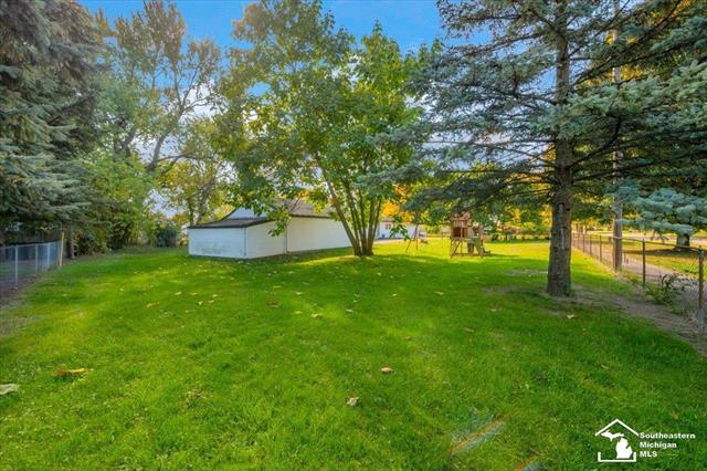 Builiding view twenty for 6731 Harding, Taylor, MI. 48180