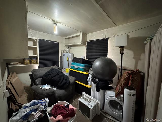 Builiding view fourteen for 4228 9Th, Ecorse, MI. 48229