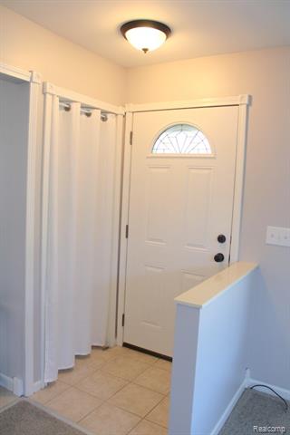 Builiding view eight for 1363 Empire, Lincoln Park, MI. 48146