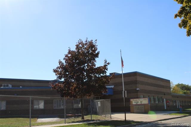 Builiding view forty for 1363 Empire, Lincoln Park, MI. 48146