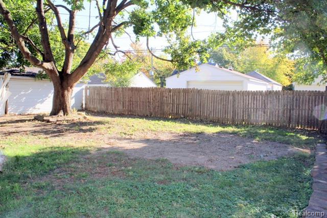 Builiding view four for 1363 Empire, Lincoln Park, MI. 48146