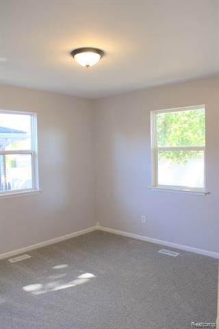 Builiding view nineteen for 1363 Empire, Lincoln Park, MI. 48146