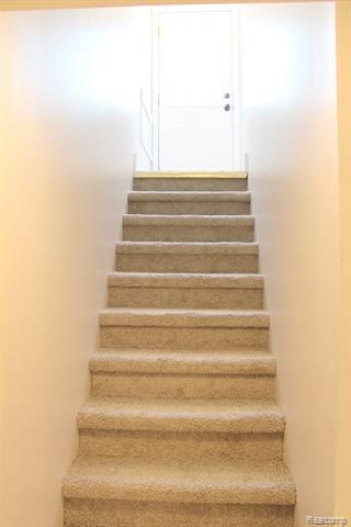 Builiding view thirty four for 1363 Empire, Lincoln Park, MI. 48146