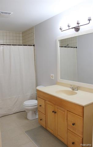 Builiding view twenty four for 1363 Empire, Lincoln Park, MI. 48146