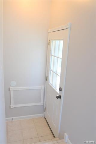 Builiding view twenty nine for 1363 Empire, Lincoln Park, MI. 48146