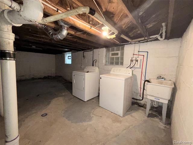 Builiding view eleven for 70 Broadway, Ecorse, MI. 48229