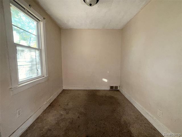 Builiding view nine for 70 Broadway, Ecorse, MI. 48229