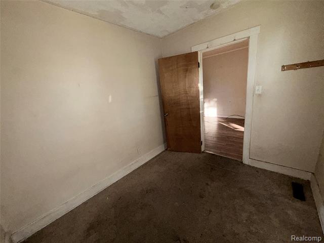 Builiding view ten for 70 Broadway, Ecorse, MI. 48229