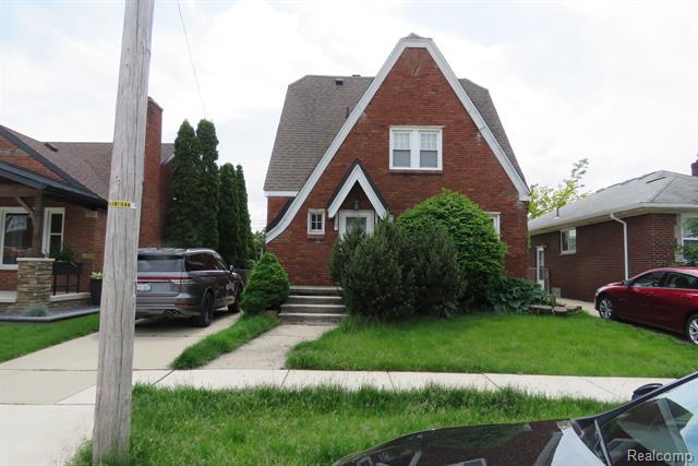 front view for 15777 Mclain, Allen Park, Mi. 48101