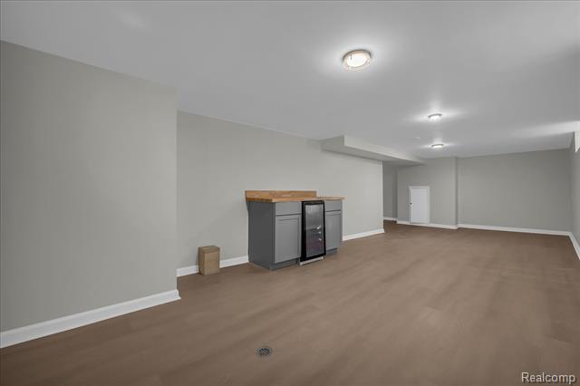 Builiding view twenty four for 15776 Mclain, Allen Park, MI. 48101