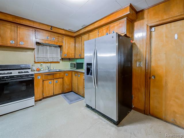 Builiding view three for 47 E Auburn, Ecorse, MI. 48229