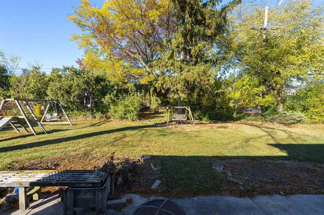 Builiding view forty one for 16940 Jeanette, Southfield, MI. 48075