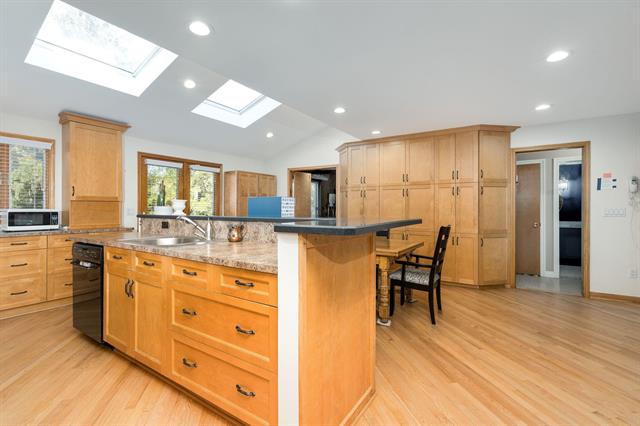 Builiding view nine for 16940 Jeanette, Southfield, MI. 48075