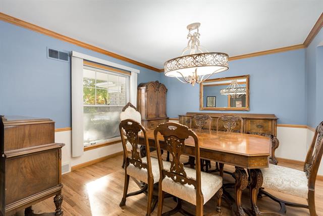 Builiding view nineteen for 16940 Jeanette, Southfield, MI. 48075