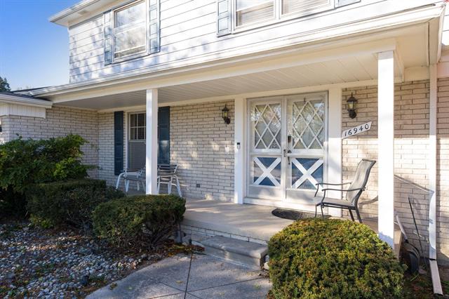 Builiding view one for 16940 Jeanette, Southfield, MI. 48075