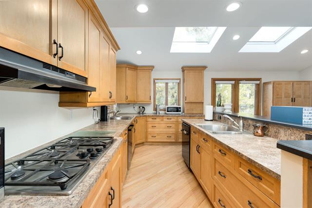 Builiding view three for 16940 Jeanette, Southfield, MI. 48075