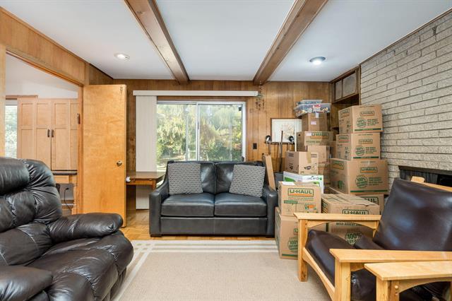 Builiding view twenty three for 16940 Jeanette, Southfield, MI. 48075