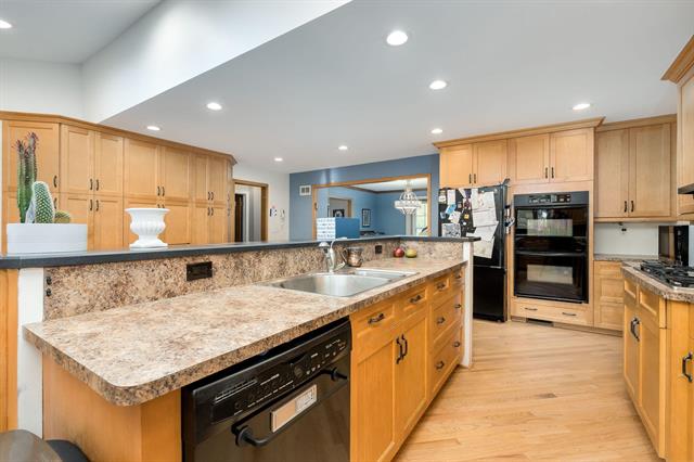 Builiding view two for 16940 Jeanette, Southfield, MI. 48075