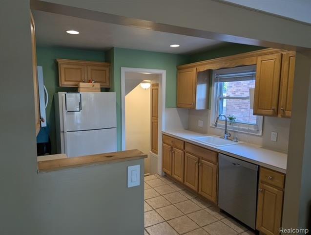 Builiding view nine for 15566 Horger, Allen Park, MI. 48101