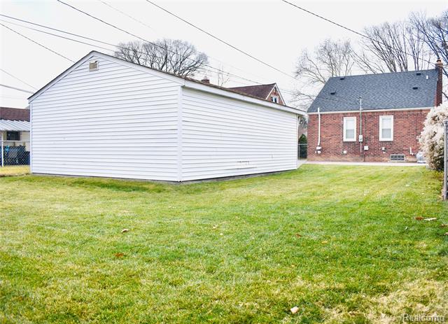 Builiding view seven for 15566 Horger, Allen Park, MI. 48101